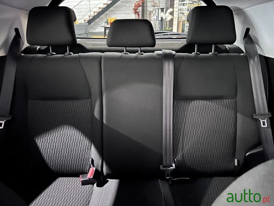 2016' Peugeot 208 photo #6