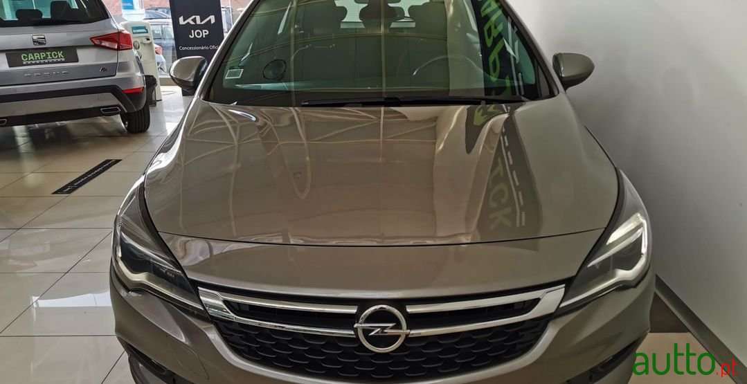 2017' Opel Astra Sports Tourer photo #2