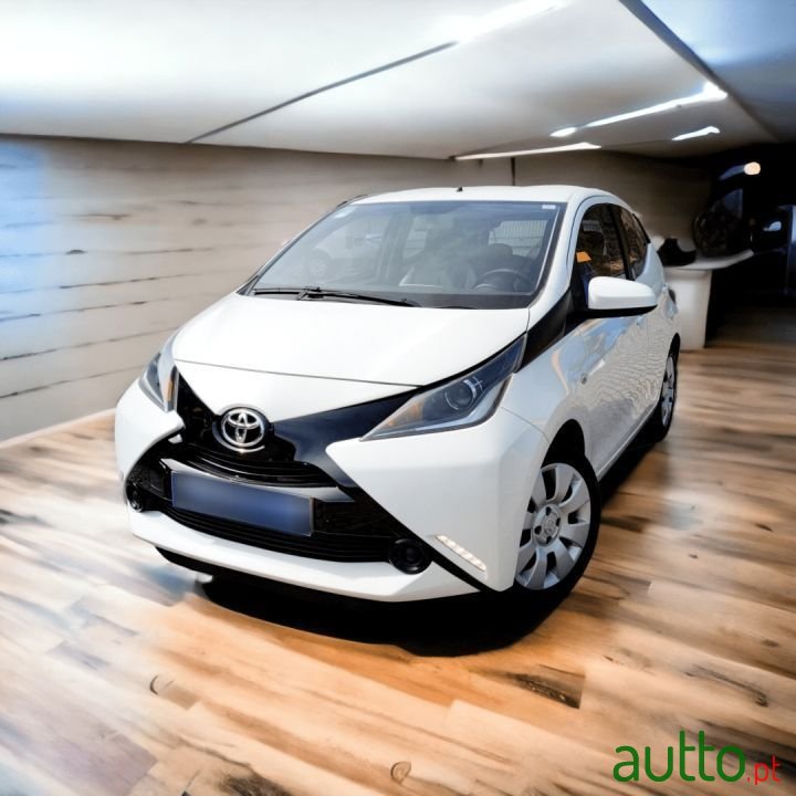 2015' Toyota Aygo photo #1