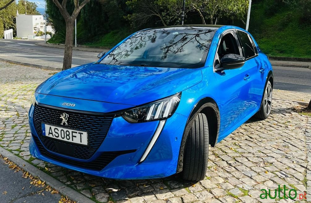 2021' Peugeot E-208 Gt photo #2