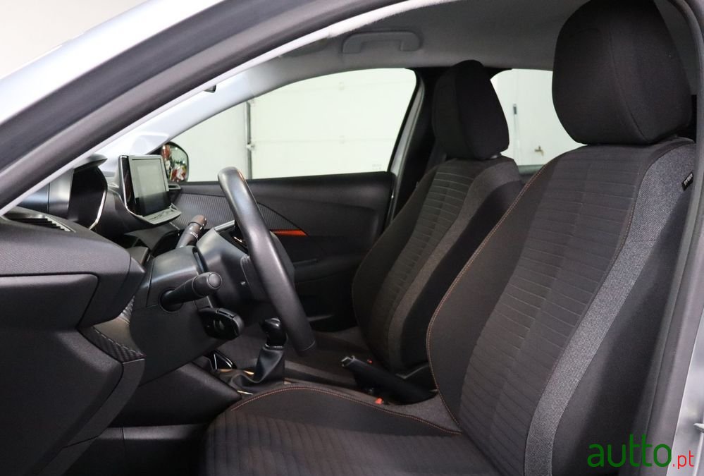 2023' Peugeot 208 photo #6