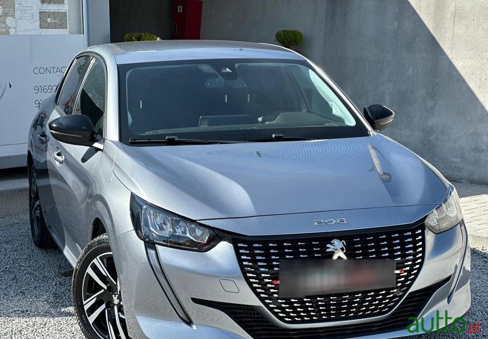 2023' Peugeot 208 photo #1