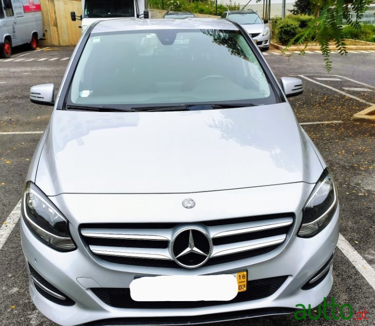 2016' Mercedes-Benz B-180 photo #5