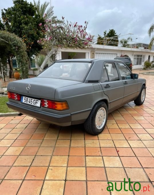 1984' Mercedes-Benz 190 photo #2