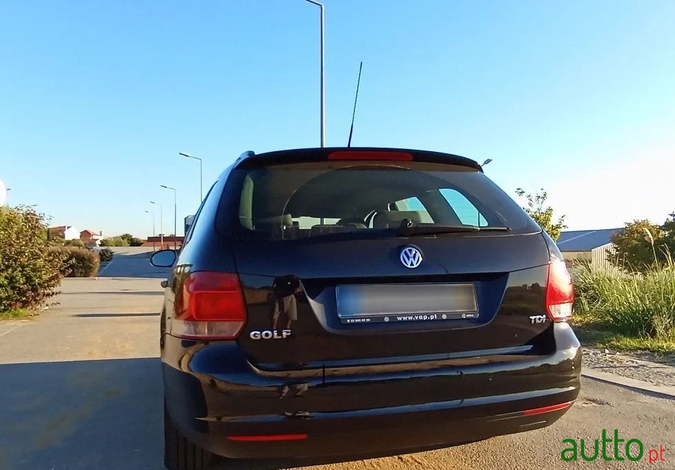 2008' Volkswagen Golf Variant photo #4