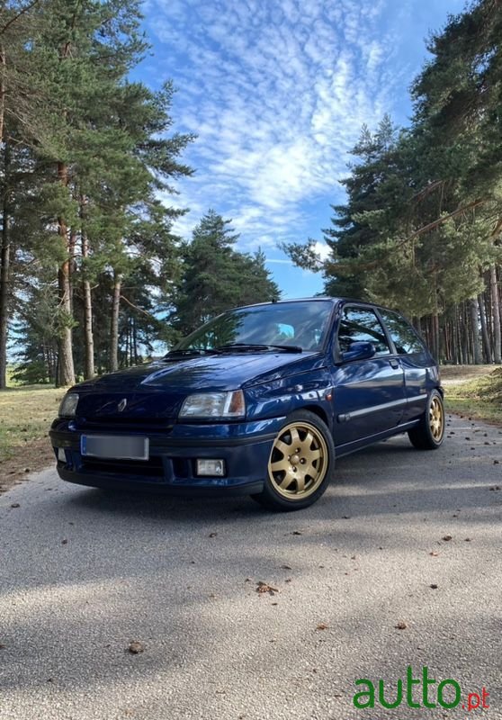 1994' Renault Clio photo #2