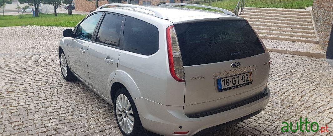 2008' Ford Focus Sw photo #2