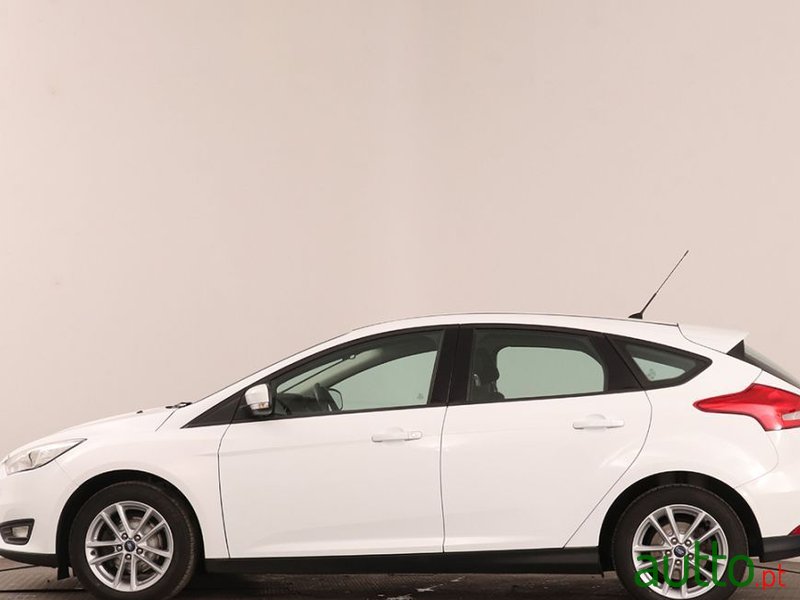 2015' Ford Focus photo #4