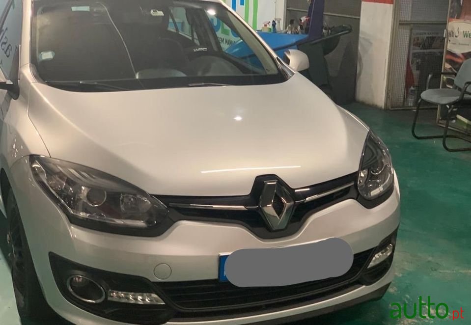 2015' Renault Megane photo #3