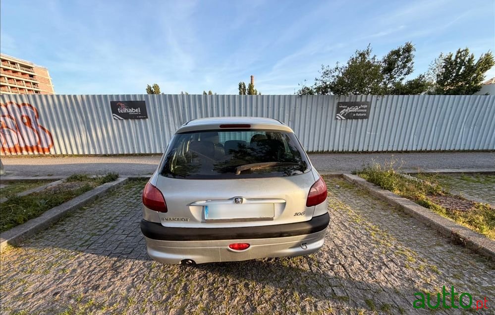 2003' Peugeot 206 1.1 Xr photo #6