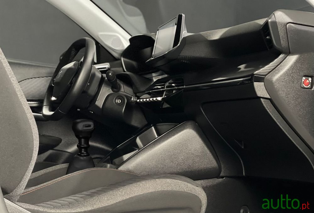 2023' Peugeot 208 photo #4