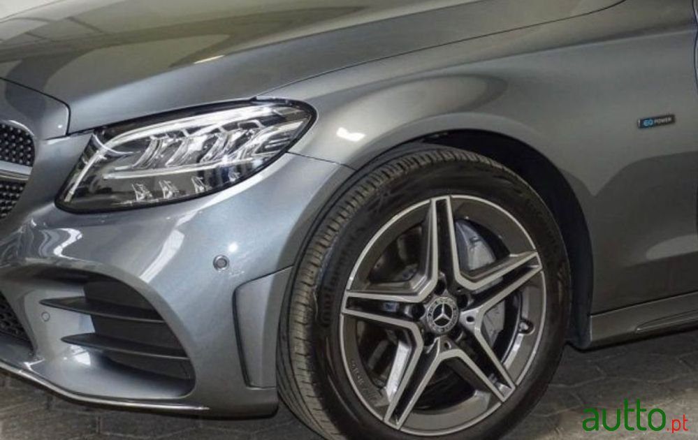 2019' Mercedes-Benz C 300 photo #5