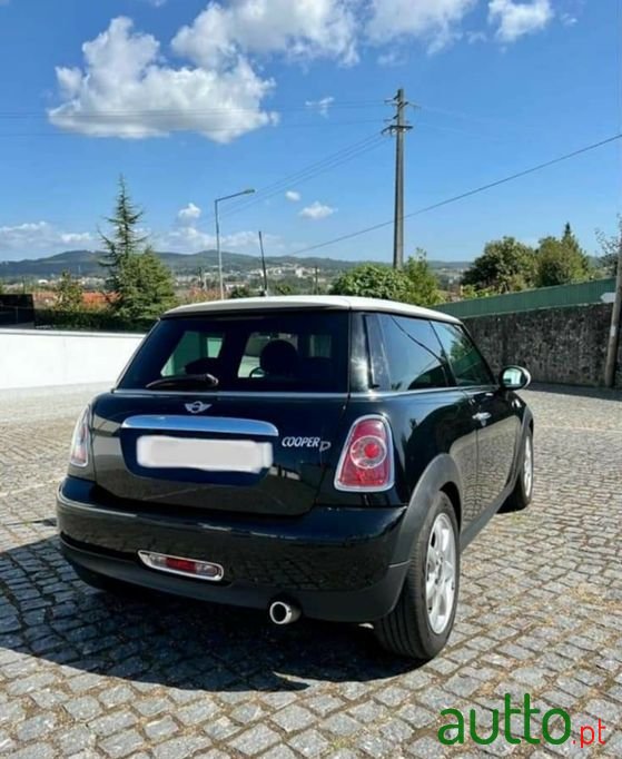 2011' MINI Cooper photo #3