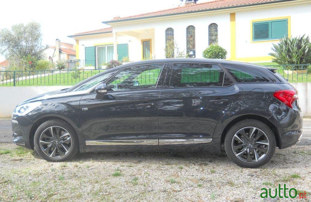 2013' Citroen DS5 2.0 Hdi Hybrid photo #2