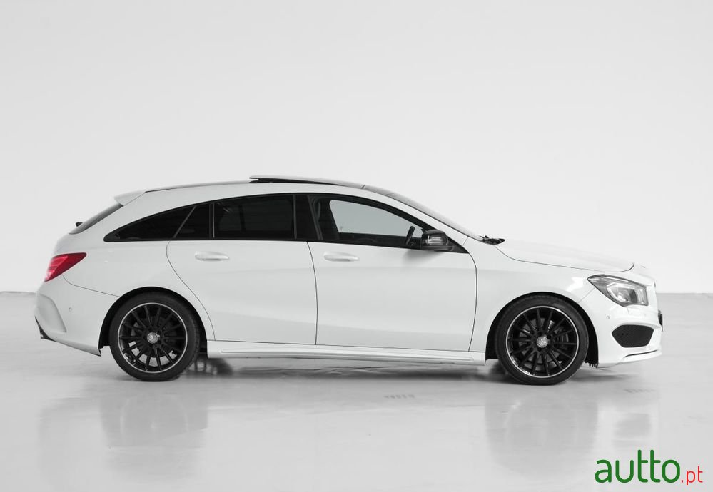 2015' Mercedes-Benz Classe Cla photo #2