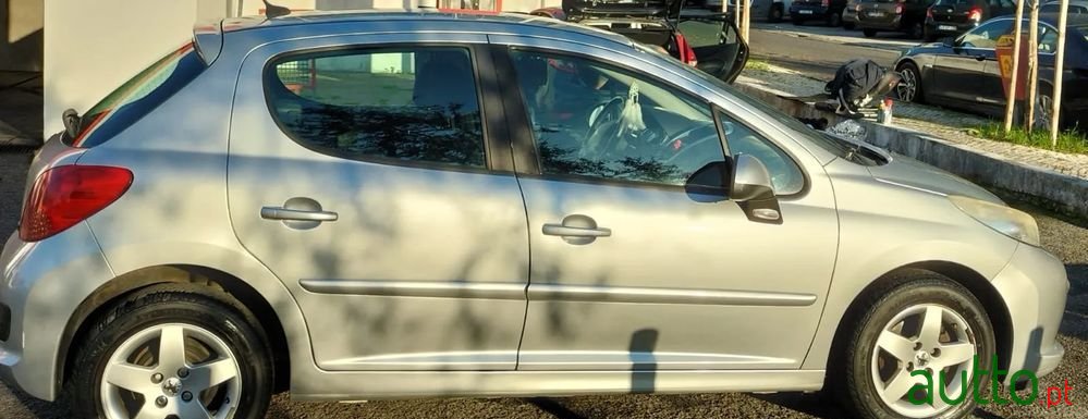 2007' Peugeot 207 photo #1