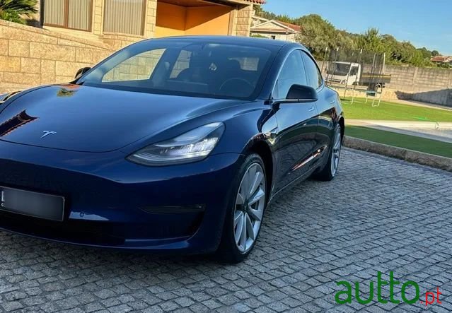 2019' Tesla Model 3 photo #3