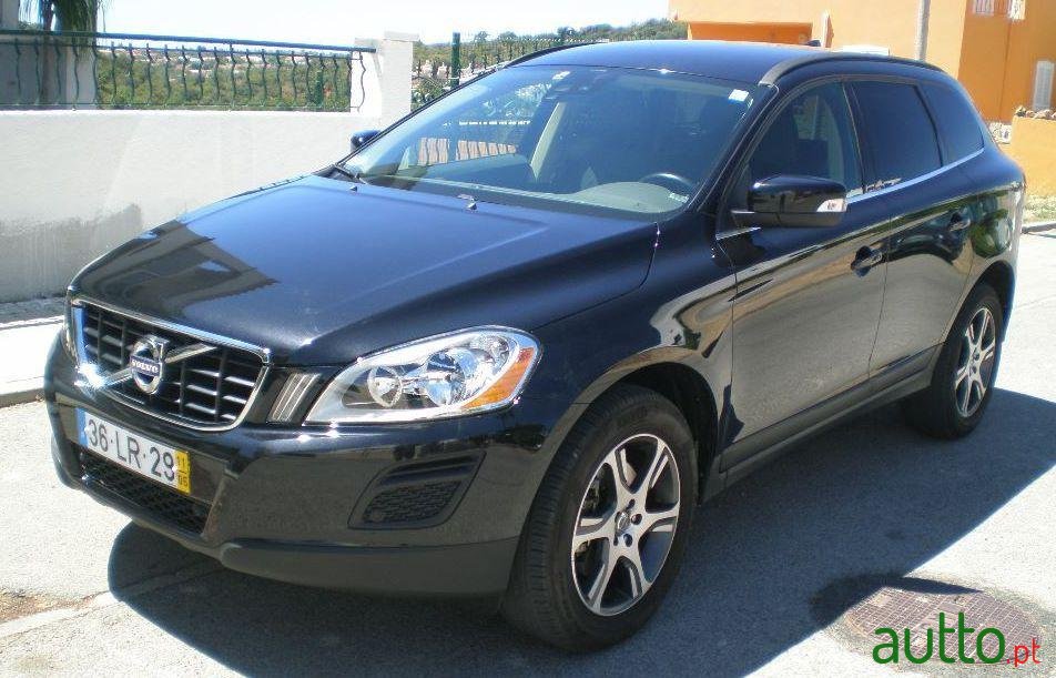 2011' Volvo Xc-60 photo #2