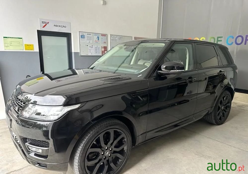 2015' Land Rover Range Rover Sport photo #1