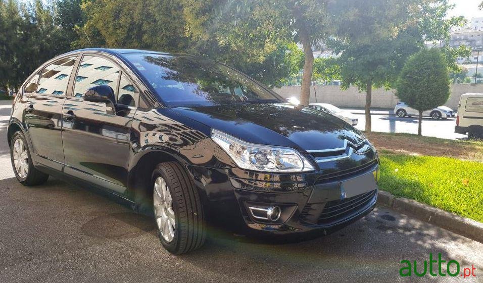 2009' Citroen C4 photo #1