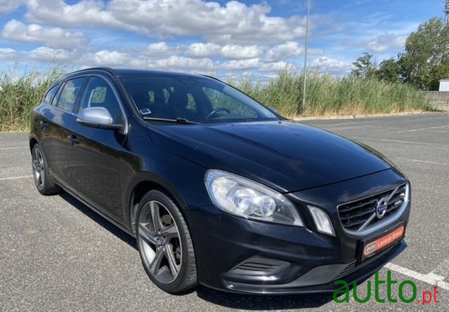 2011' Volvo V60 photo #2