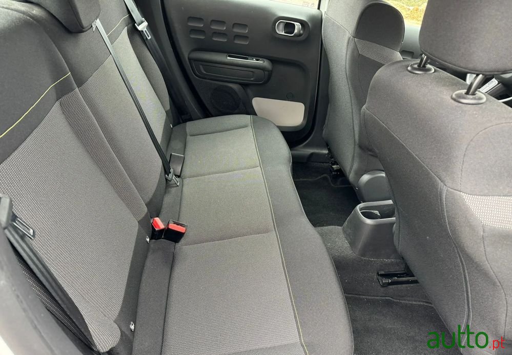 2020' Citroen C3 photo #6