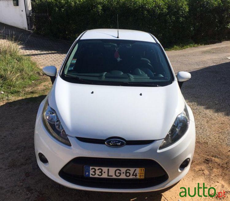 2011' Ford Fiesta 1.25 Trend photo #2