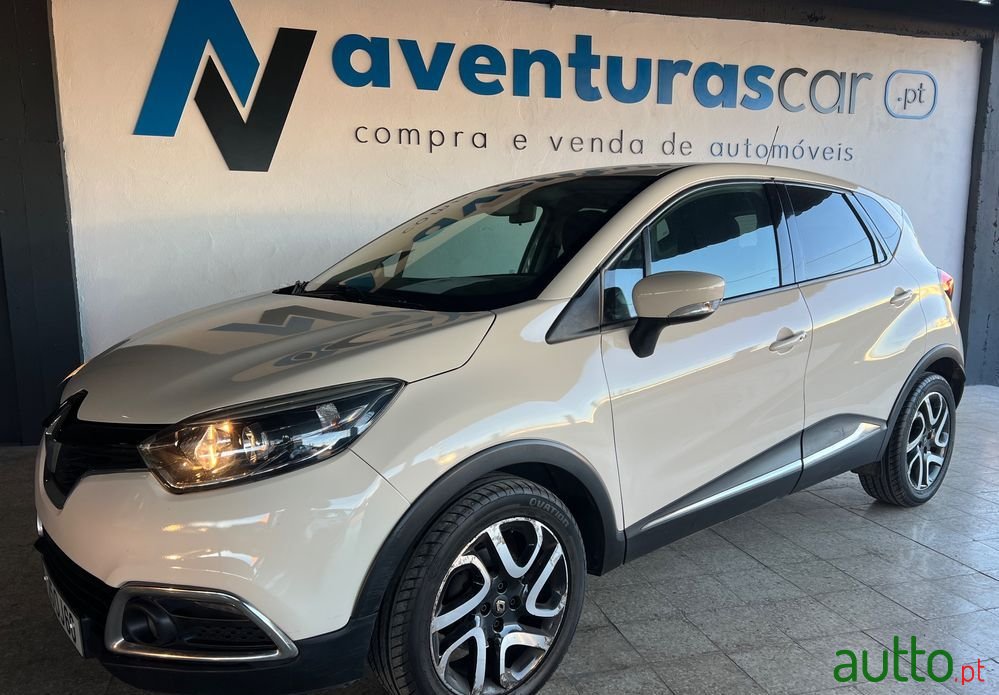 2014' Renault Captur photo #1