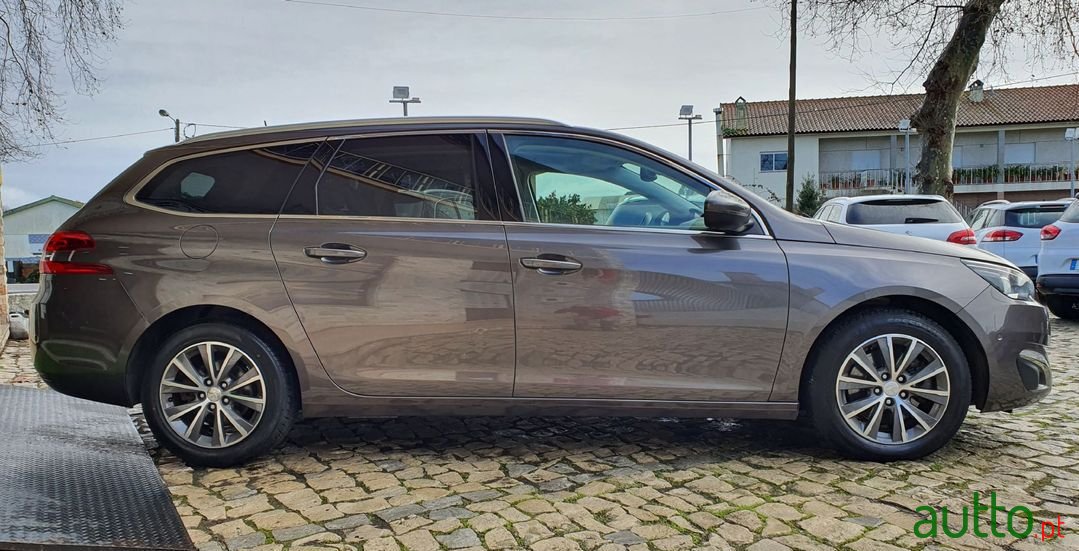 2014' Peugeot 308 Sw photo #5