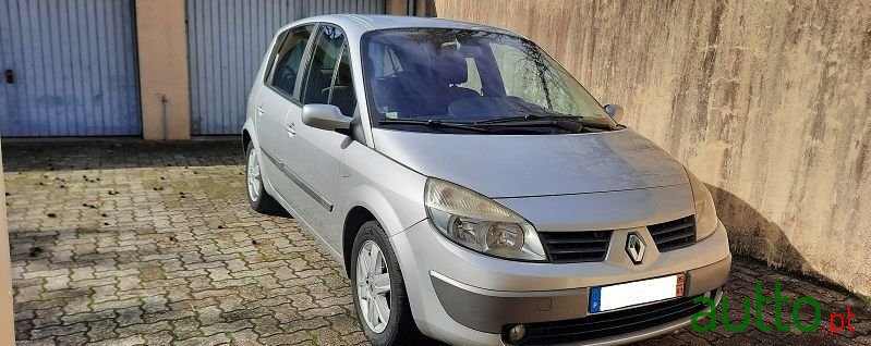 2005' Renault Scenic photo #6