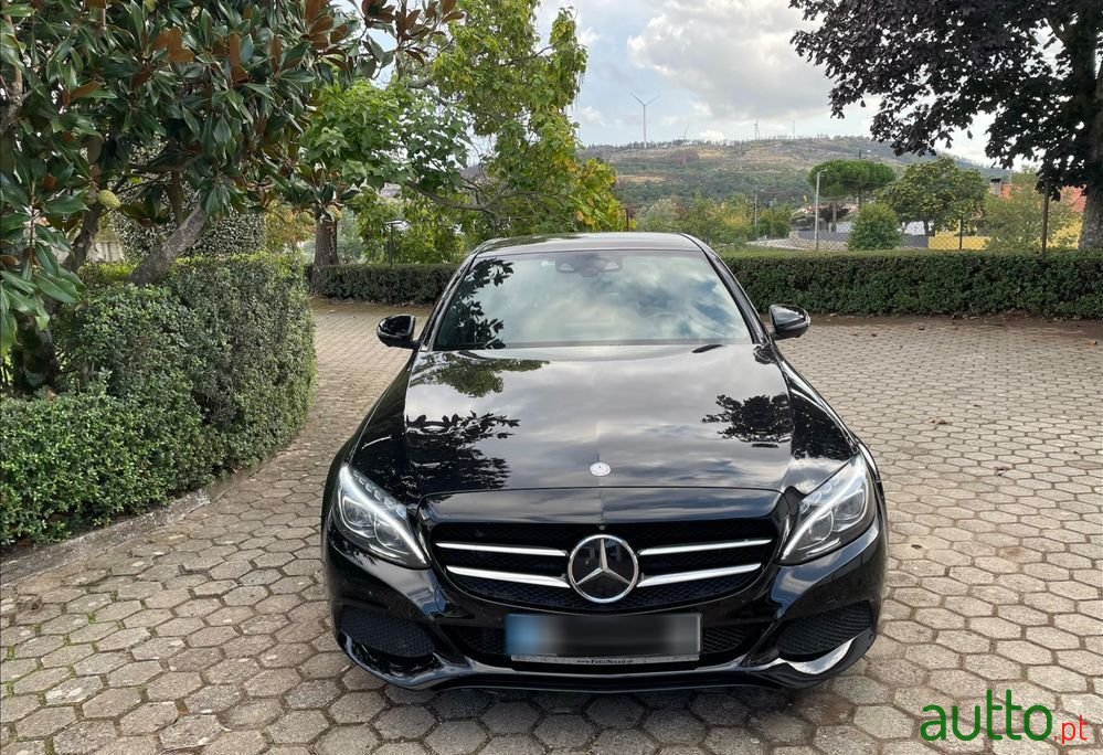 2015' Mercedes-Benz Classe C photo #2
