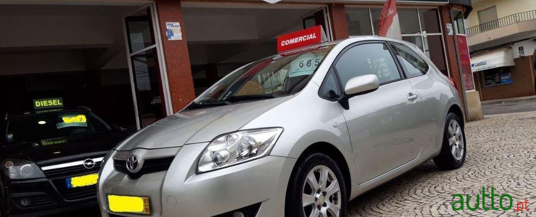 2007' Toyota Auris photo #3