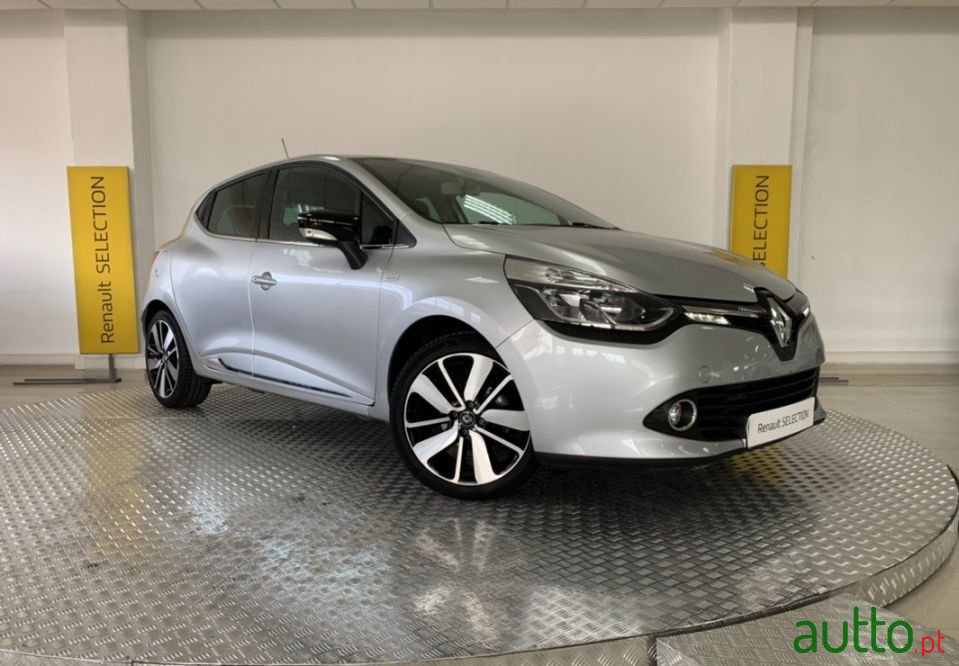 2016' Renault Clio photo #1