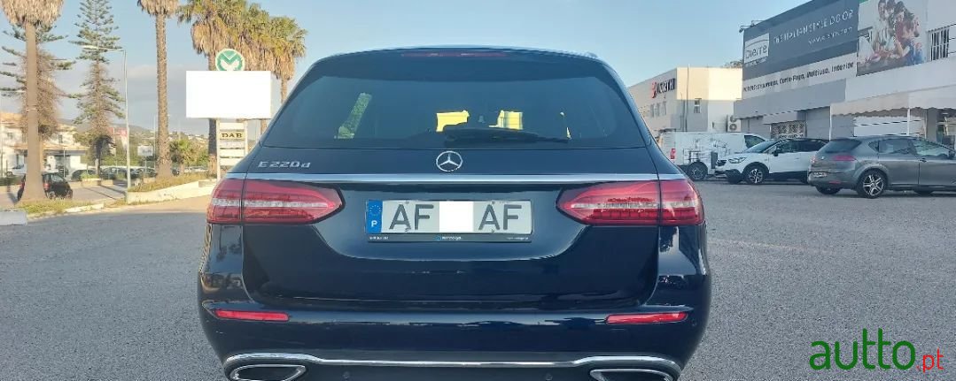 2021' Mercedes-Benz E-220 photo #6