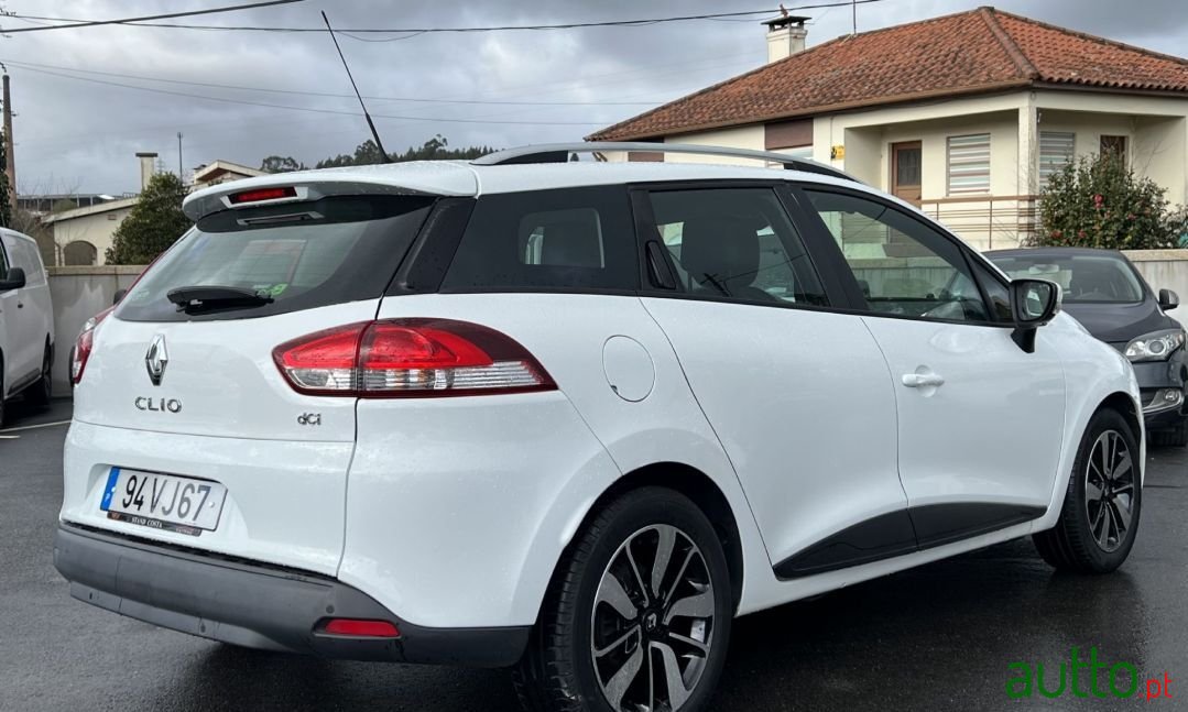 2014' Renault Clio Sport Tourer photo #4