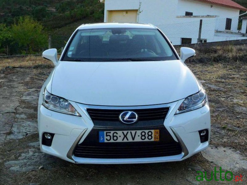 2014' Lexus Ct-200H Executive photo #1