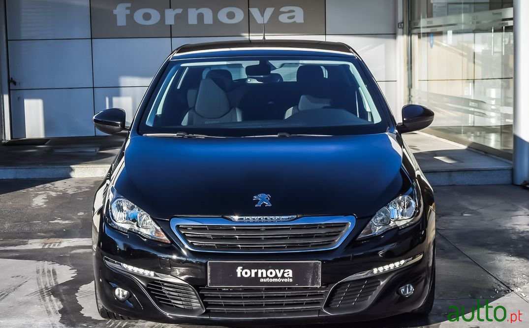 2016' Peugeot 308 photo #2