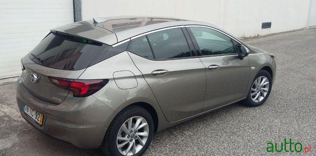 2017' Opel Astra 1.0 Dynamic S/S photo #5