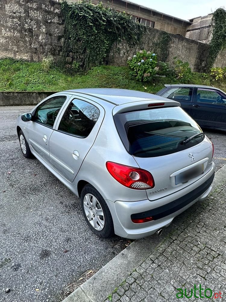 2011' Peugeot 206 1.1 Trendy photo #5