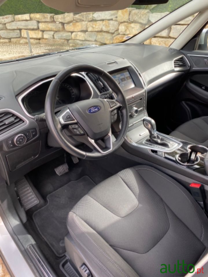 2017' Ford S-Max photo #6