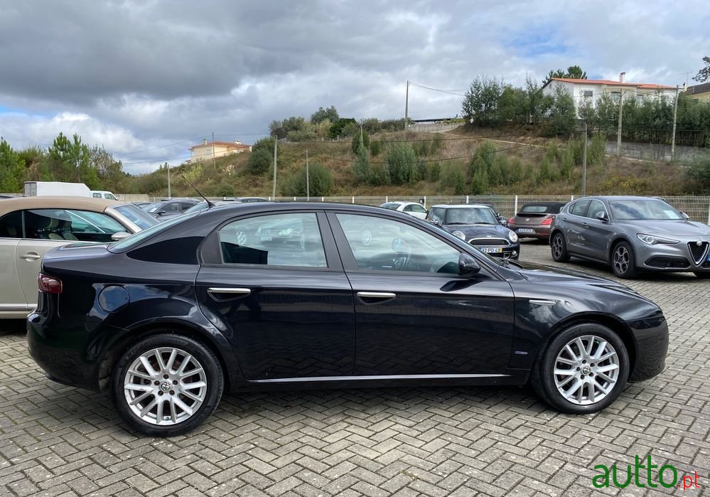 2007' Alfa Romeo 159 1.9 Jtdm 8V photo #4