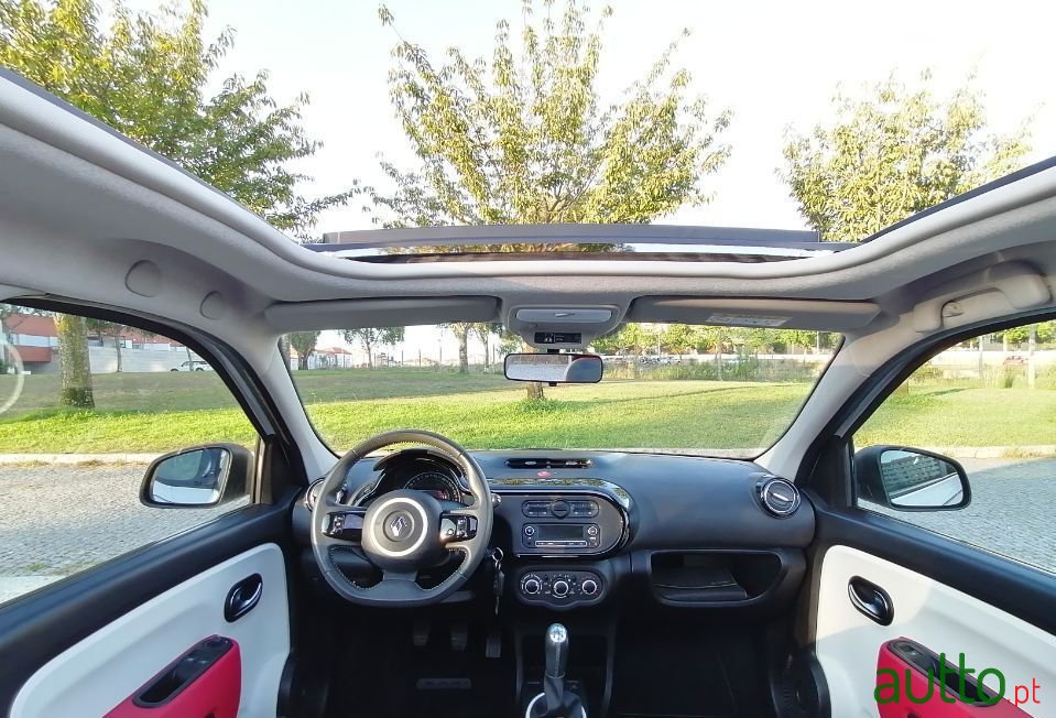 2016' Renault Twingo photo #3