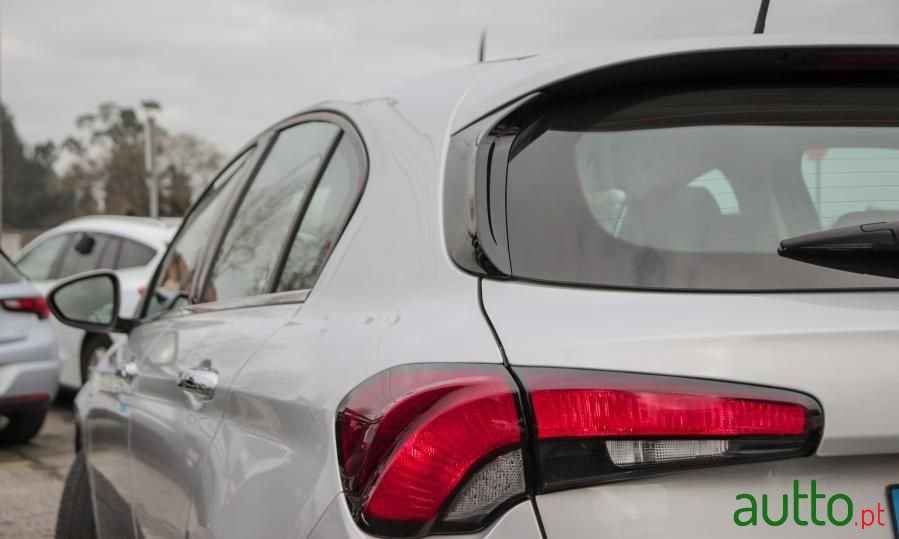 2018' Fiat Tipo photo #5