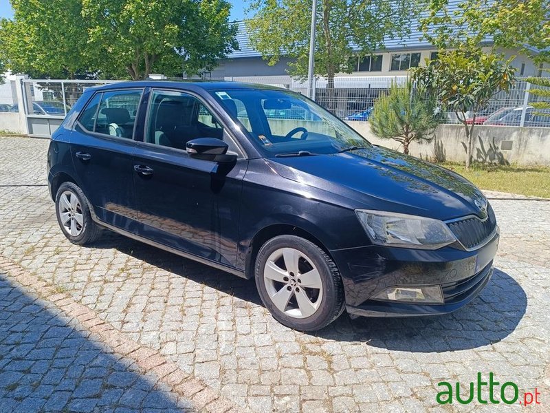 2015' Skoda Fabia 1.4 Tdi Style photo #1