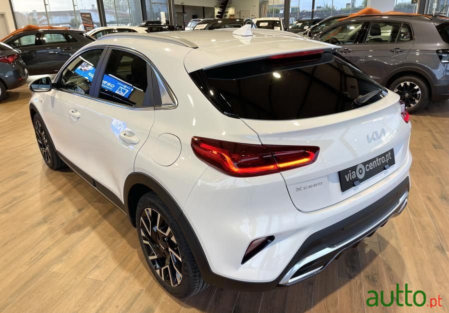 2022' Kia Xceed photo #6