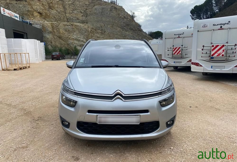 2014' Citroen C4 Grand Picasso photo #3