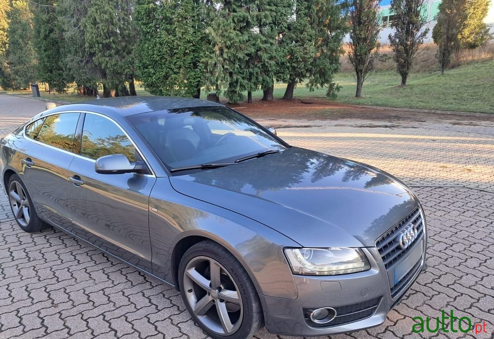 2011' Audi A5 Sportback photo #3