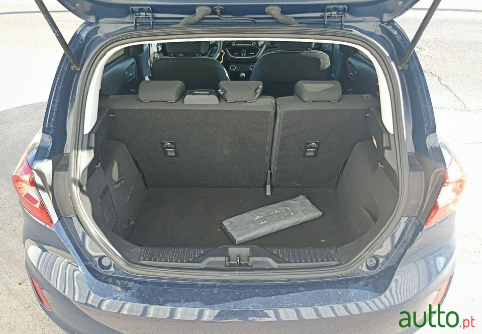 2019' Ford Fiesta photo #6