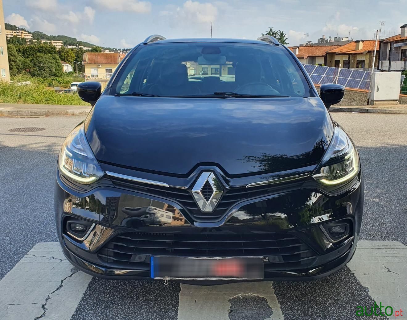 2018' Renault Clio Sport Tourer photo #3