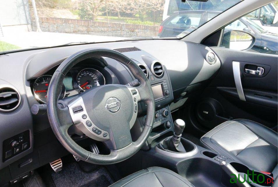 2013' Nissan Qashqai 1.6 Dci Tekna Premium Bose photo #1